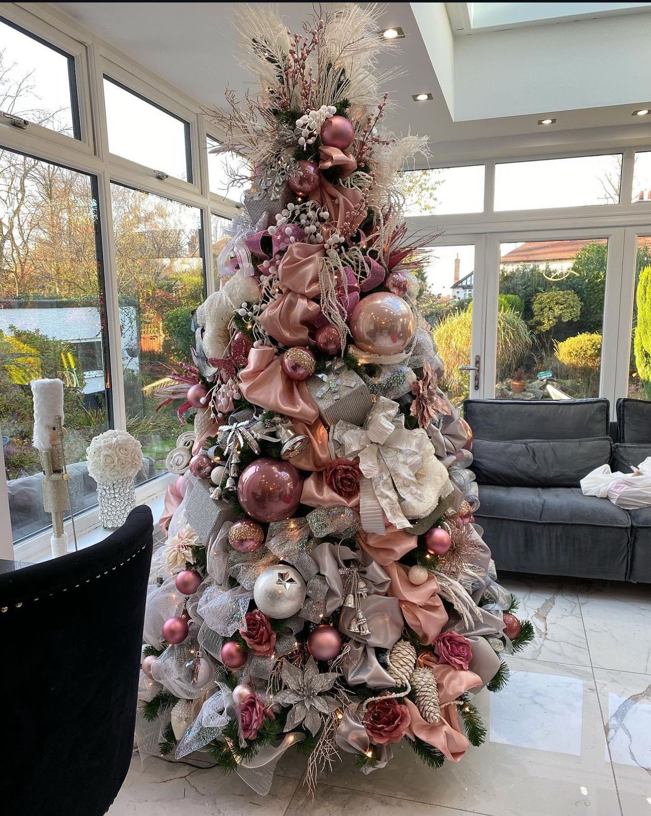 Árvore de Natal Decorada 360º Luxo Rose - 3 Metros